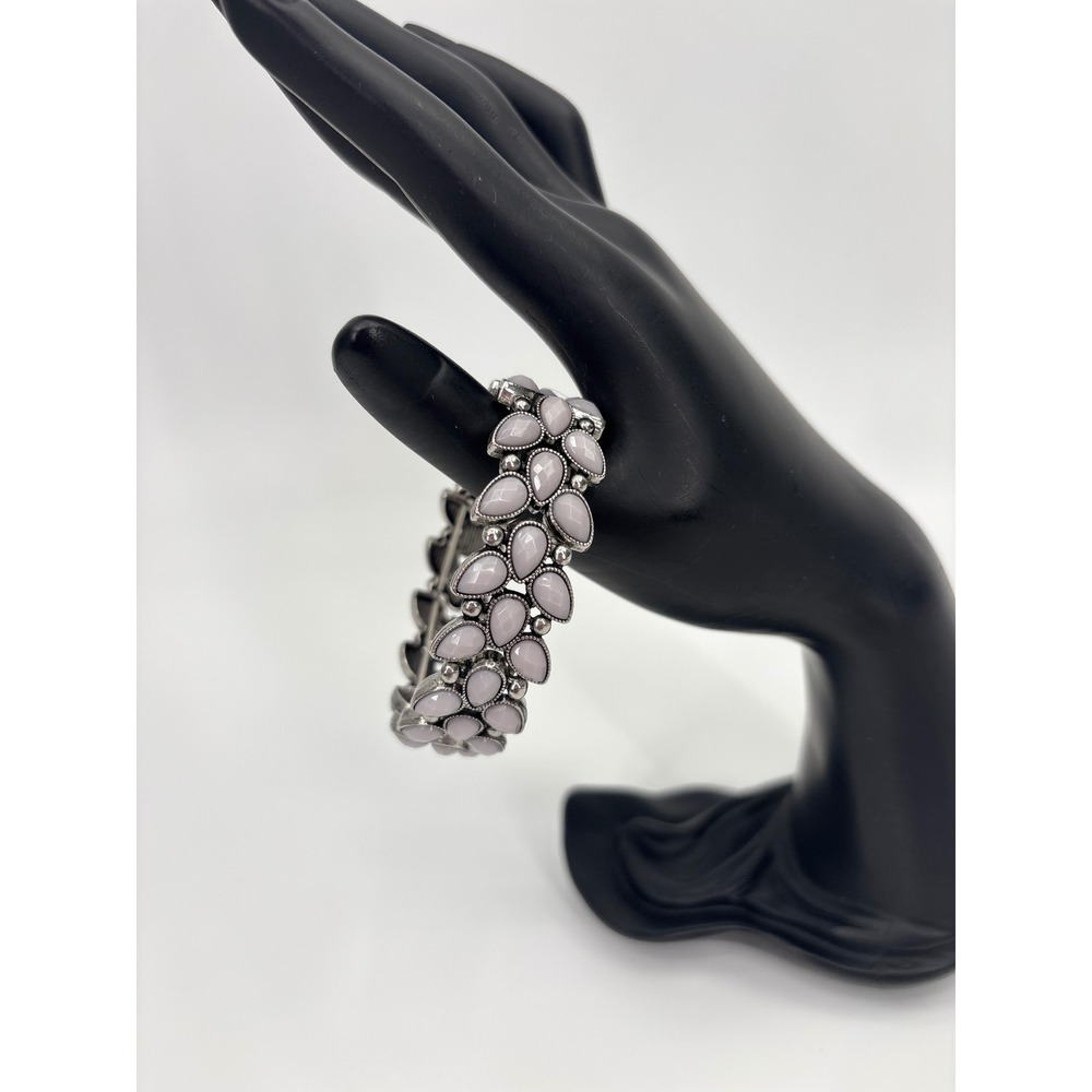 Stretch Bracelet Women OS Lavender Gray Silver Beaded Teardrop Bohemian Casual